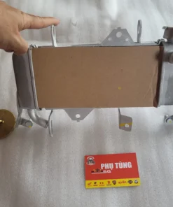 Két nước Yamaha R15V3, V5